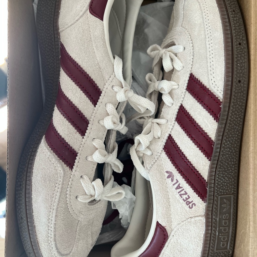 adidas Handball Spezial "Off White/Collegiate Burgundy" - Picture 6 of 6